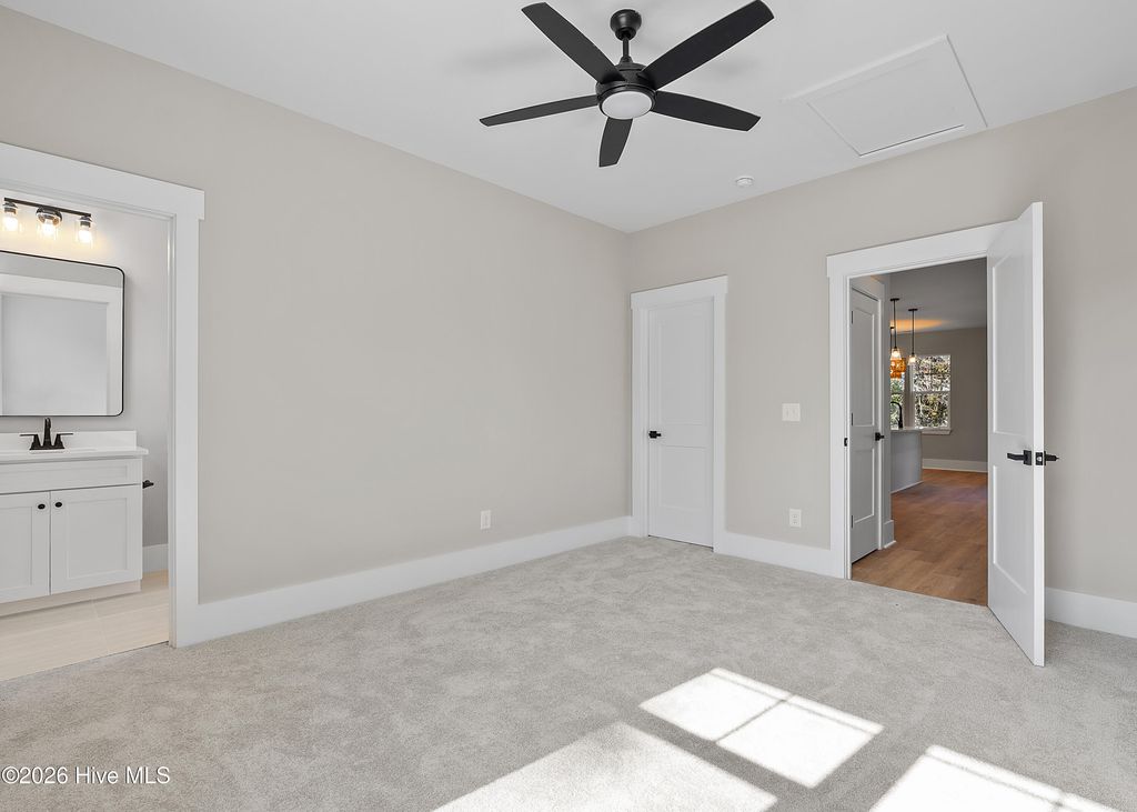 Image 27 of property listing at 4926 Oleander Drive Unit B, Wilmington, NC 28403