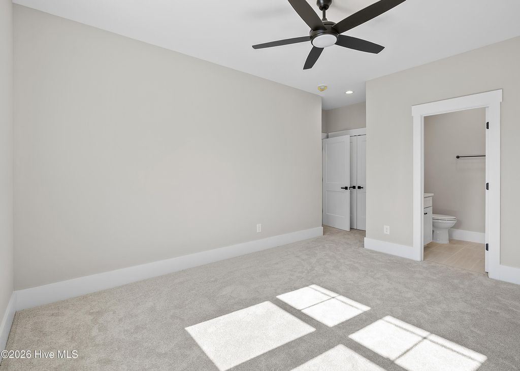 Image 30 of property listing at 4926 Oleander Drive Unit B, Wilmington, NC 28403