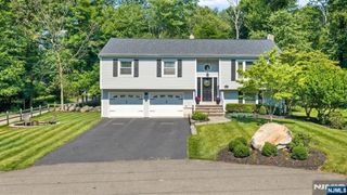 157 Orchard Place, Ramsey, NJ 07446