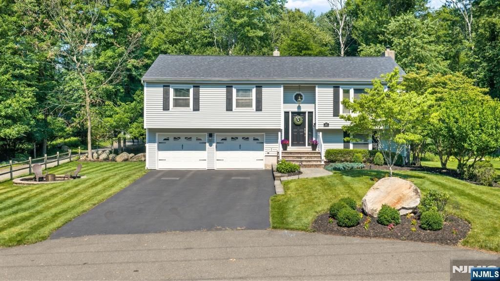 157 Orchard Place, Ramsey, NJ 07446