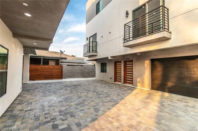2152 S West View, Los Angeles, CA 90016