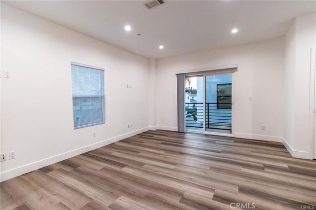 2152 S West View, Los Angeles, CA 90016