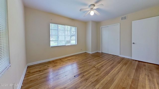 607 GARDEN CLIFF Court, Jacksonville, FL 32211