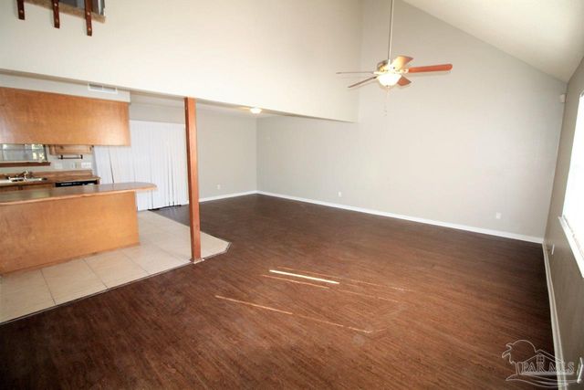 6930 Heather Oaks Dr, Pensacola, FL 32506