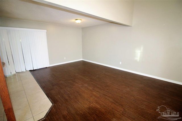 6930 Heather Oaks Dr, Pensacola, FL 32506