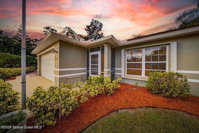 1585 Degamma Street NW, Palm Bay, FL 32907