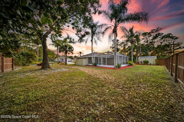 1585 Degamma Street NW, Palm Bay, FL 32907