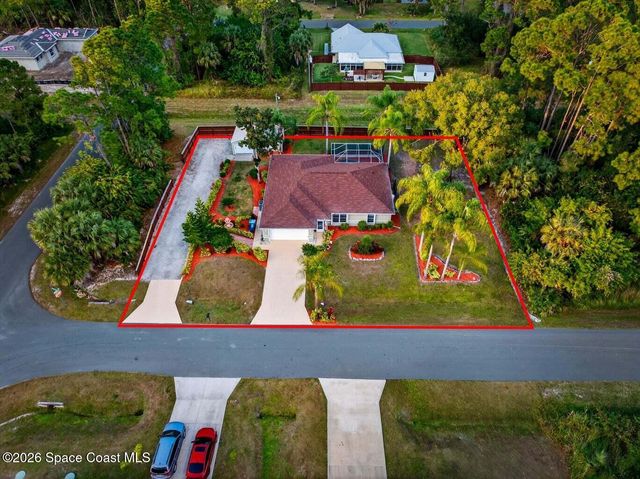 1585 Degamma Street NW, Palm Bay, FL 32907