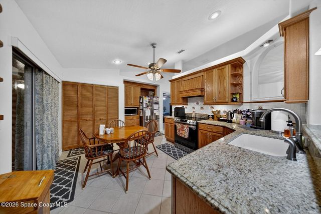 1585 Degamma Street NW, Palm Bay, FL 32907