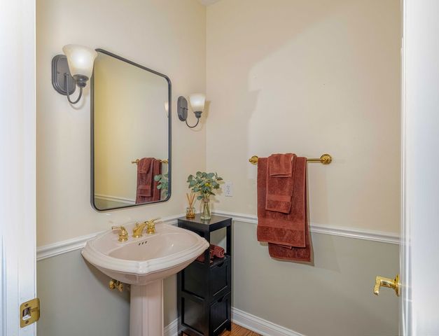 3208 E Buried Oak Drive, Crete, IL 60417
