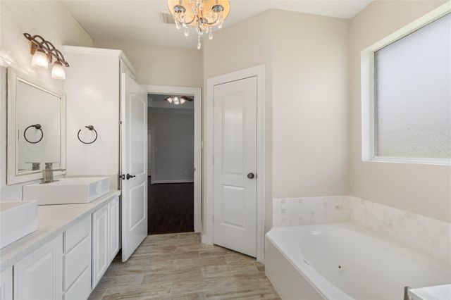 19907 Stone Lake Circle, Tomball, TX 77377