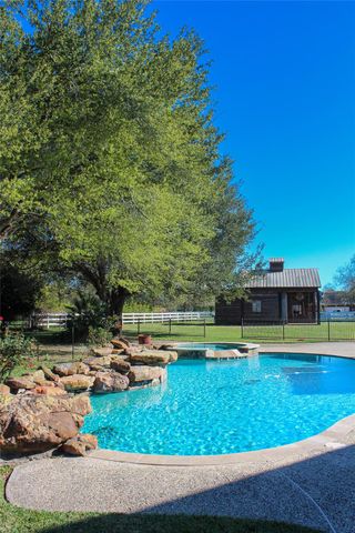 19907 Stone Lake Circle, Tomball, TX 77377