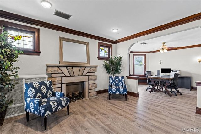 8923 Gravois Road, Affton, MO 63123