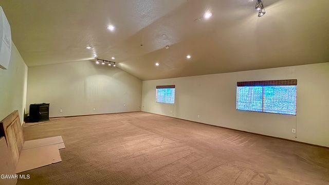 2342 W Avenue N, Palmdale, CA 93551