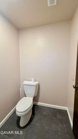 2342 W Avenue N, Palmdale, CA 93551