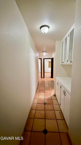 2342 W Avenue N, Palmdale, CA 93551