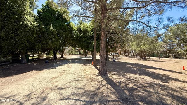 2342 W Avenue N, Palmdale, CA 93551