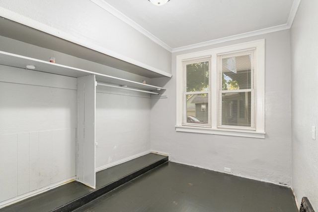 805 S Douglas Drive, Mount Pleasant, MI 48858