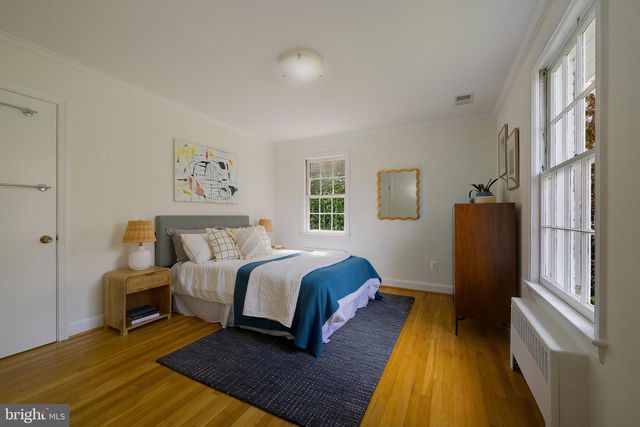 2625 S HAYES ST, Arlington, VA 22202