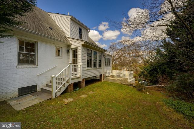 2625 S HAYES ST, Arlington, VA 22202