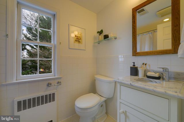 2625 S HAYES ST, Arlington, VA 22202