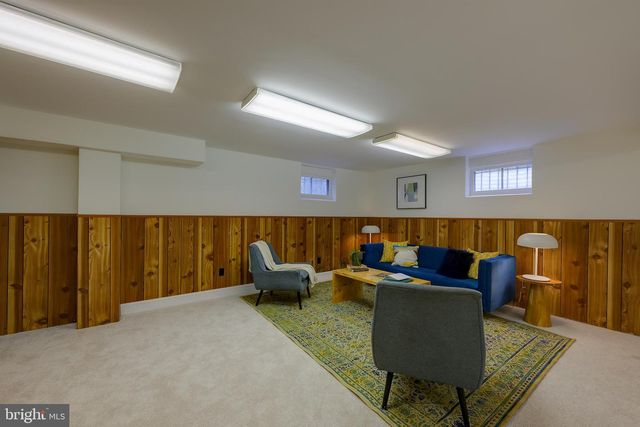 2625 S HAYES ST, Arlington, VA 22202