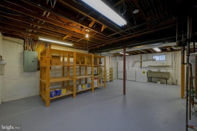 2625 S HAYES ST, Arlington, VA 22202