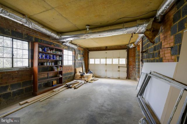 2625 S HAYES ST, Arlington, VA 22202