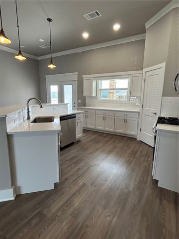 662 Summer Lane, Prairie Grove, AR 72753