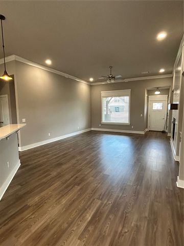662 Summer Lane, Prairie Grove, AR 72753