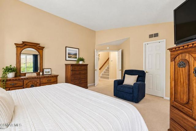 330 Country Club Drive A, Simi Valley, CA 93065