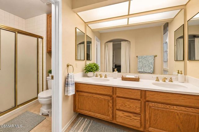 330 Country Club Drive A, Simi Valley, CA 93065