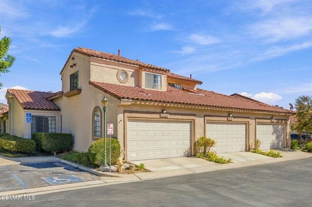 330 Country Club Drive A, Simi Valley, CA 93065