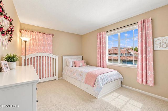 330 Country Club Drive A, Simi Valley, CA 93065