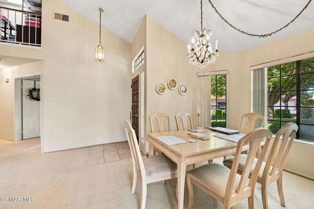 330 Country Club Drive A, Simi Valley, CA 93065