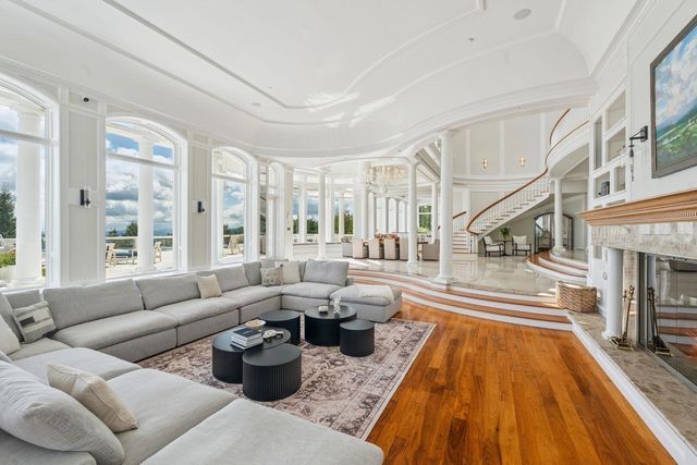 189 Upper Springs Road, Stowe, VT 05672