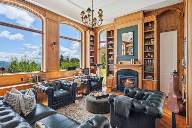 189 Upper Springs Road, Stowe, VT 05672