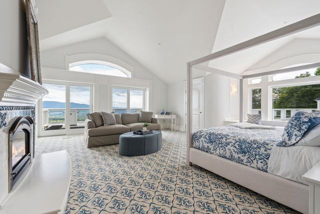 189 Upper Springs Road, Stowe, VT 05672