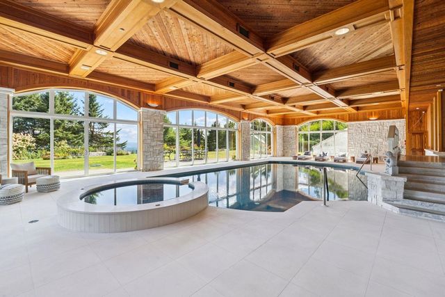 189 Upper Springs Road, Stowe, VT 05672