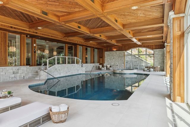 189 Upper Springs Road, Stowe, VT 05672