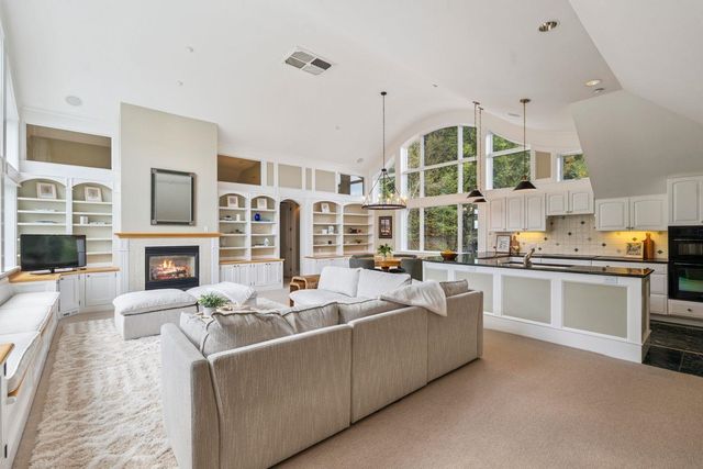 189 Upper Springs Road, Stowe, VT 05672