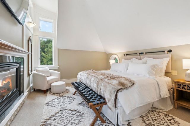 189 Upper Springs Road, Stowe, VT 05672