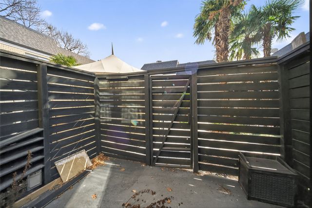 10109 Regal Park Lane 117, Dallas, TX 75230