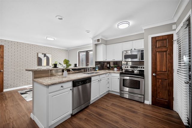 10109 Regal Park Lane 117, Dallas, TX 75230