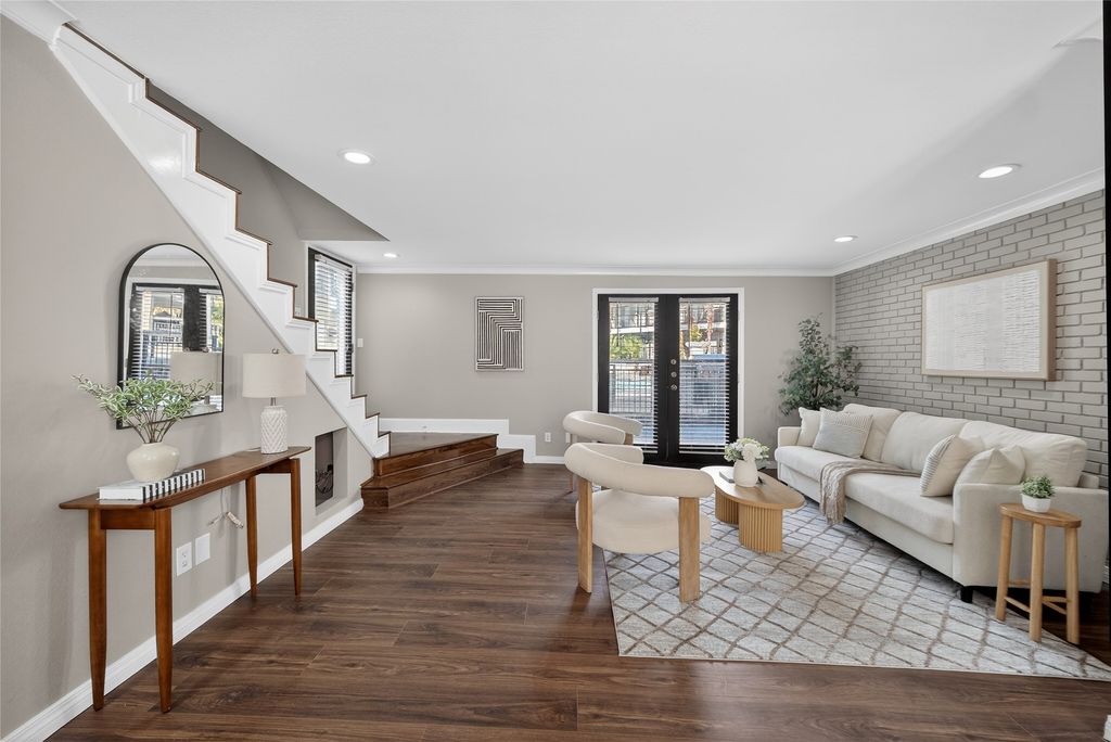 10109 Regal Park Lane 117, Dallas, TX 75230