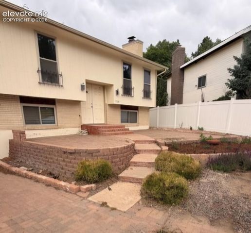 5260 Redondo Circle, Colorado Springs, CO 80918