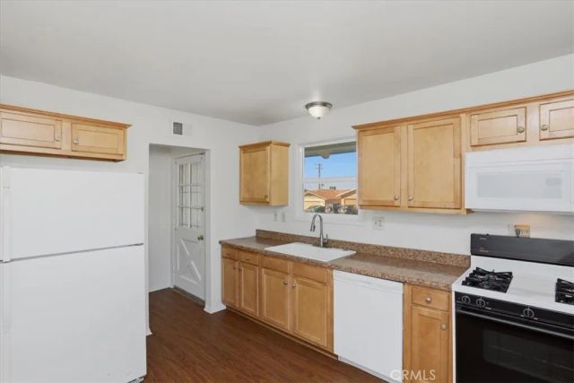 7471 Dunkirk, Highland, CA 92346