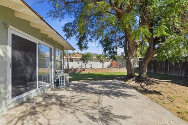 7471 Dunkirk, Highland, CA 92346