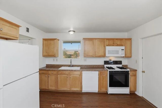 7471 Dunkirk, Highland, CA 92346