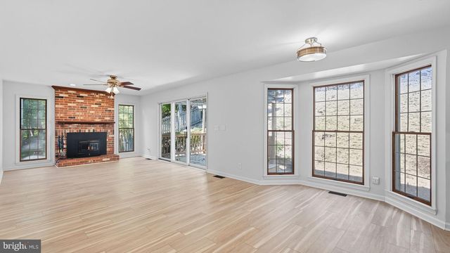2425 HARPOON DR, Stafford, VA 22554